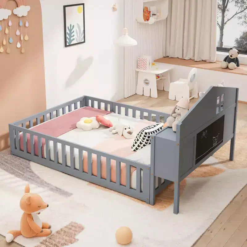 Vollgroßes Bodenbett, Massivholz-Plattformbett mit Schutzgeländern und Stauraum-Kopfteil, geeignet für Kinder und Jugendliche